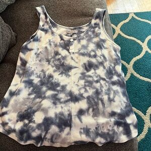 Women’s blue and white tie dye medium tank top only worn a few times